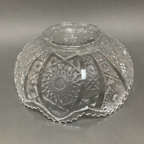 Vintage Imperial Glass Clear Large Bowl Daisy & Button Sawtooth Edge - Picture 6 of 8